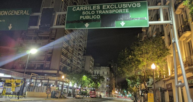 El gobierno porteño limita la circulación de taxis en Av. Córdoba y planea extenderlo a otras arterias