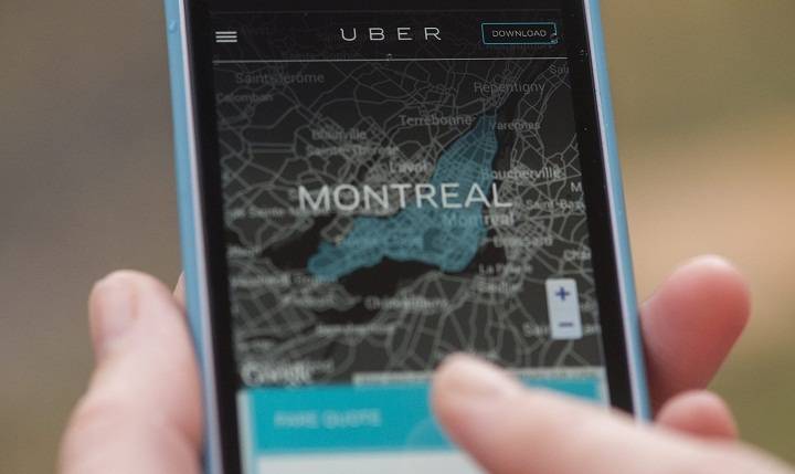 Aplicación de Uber en smartphone en Canadá